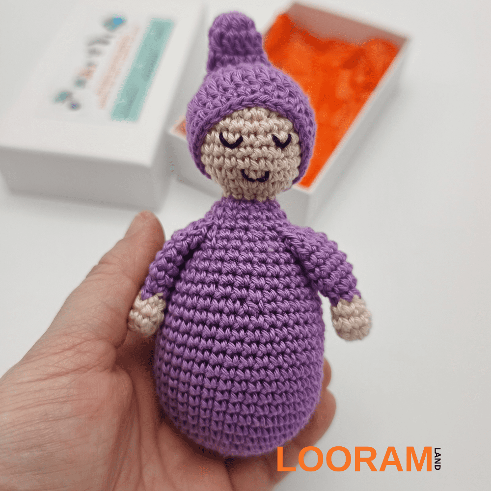 Jucărie croșetată manual somnoros mov lila