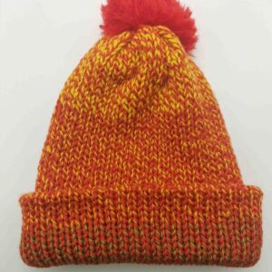 Caciula tricotata, reversibila, cu mot detasabil de la 3 - 5 ani