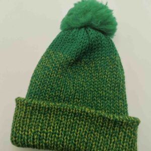 Caciula verde tricotata, dubla, reversibila, cu mot detasabil 3 - 5 ani