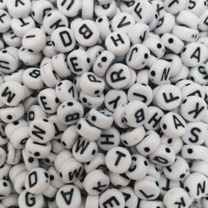 Margele cu litere negre plate pentru bratari handmade