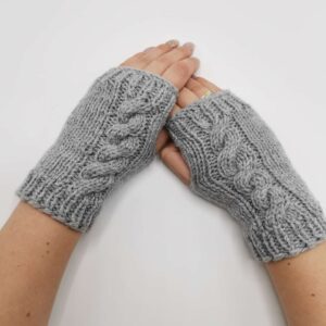 Mănuși gri tricotate manual - fara degete