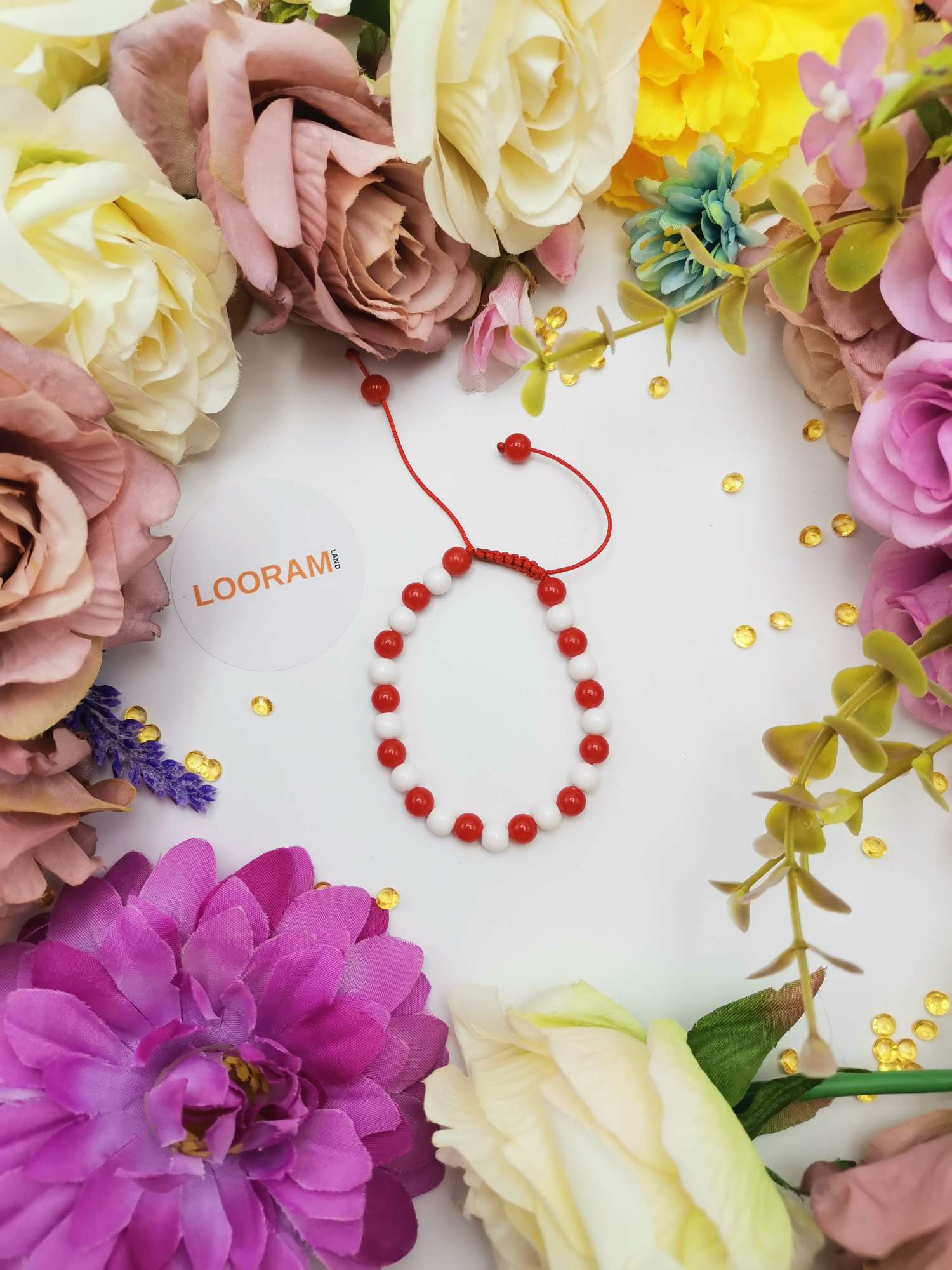 brățară cu mărgele mărțișor