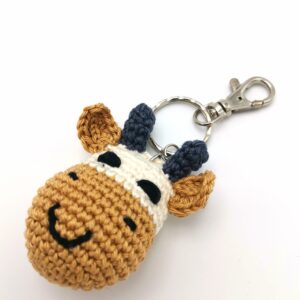 Văcuță breloc croșetată - pe comandă