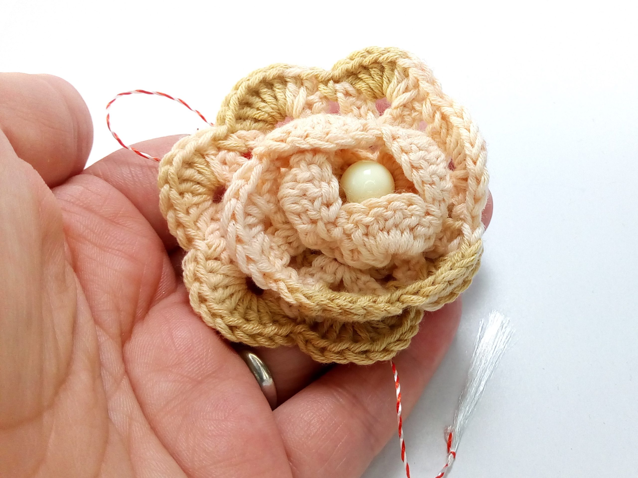 Brosa floare martisor