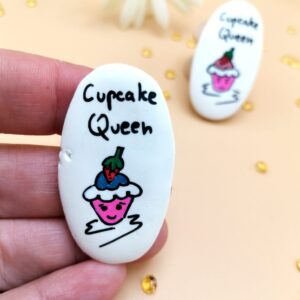 Brosa martisor Briosa - martisor handmade - portelan artizanal