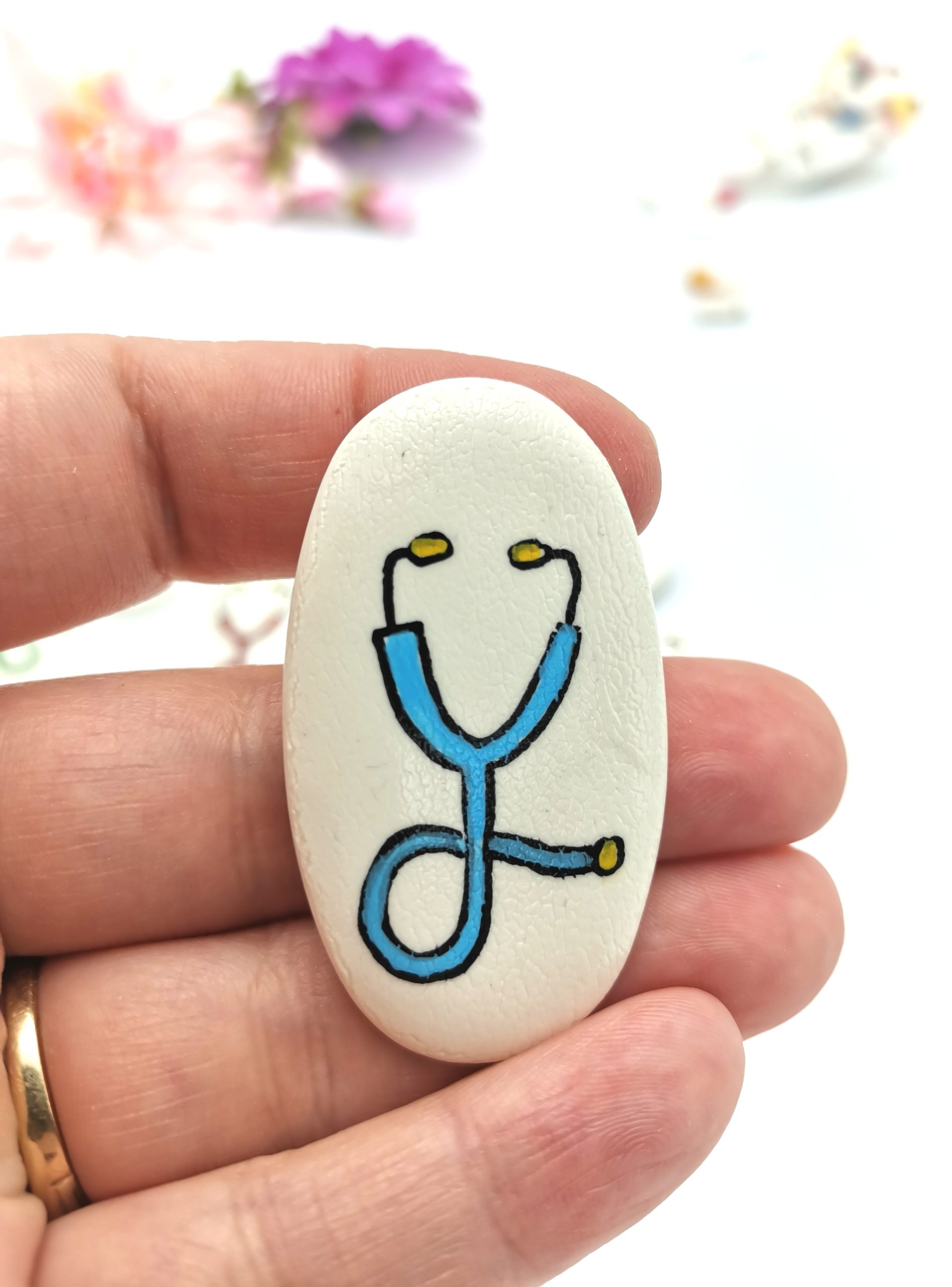 Brosa Stetoscop bleu – martisor lucrat manual