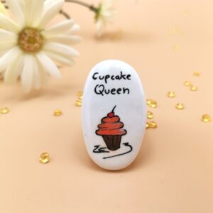 Brosa martisor Briosa - lucrat manual portelan artizanal