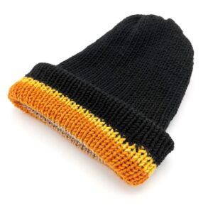 Caciula dubla, neagra-multicolora