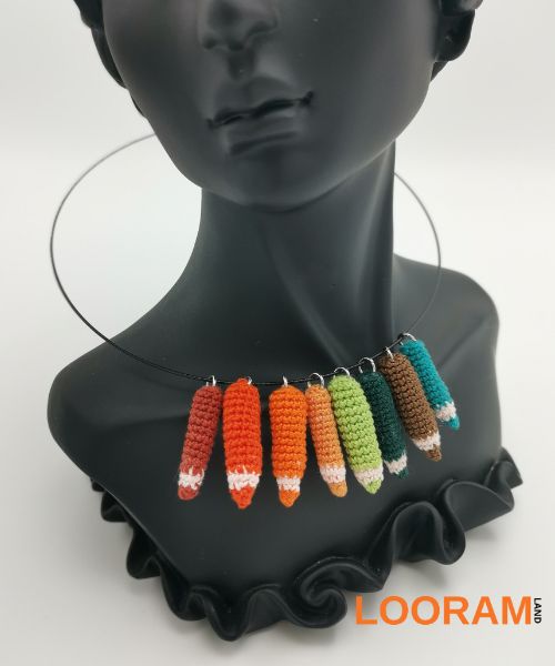 colier creionae colorate crosetate manual cadou profesor (3)