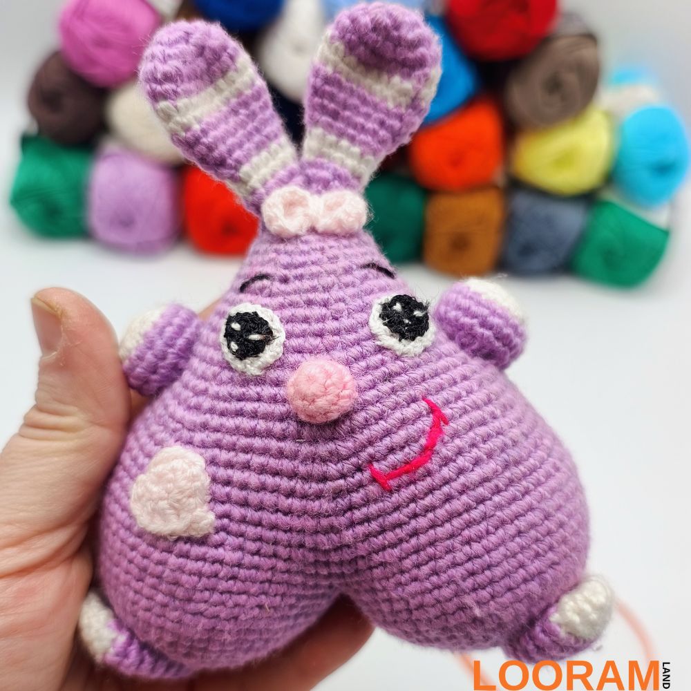 Iepuraș croșetat jucărie decorativă mov