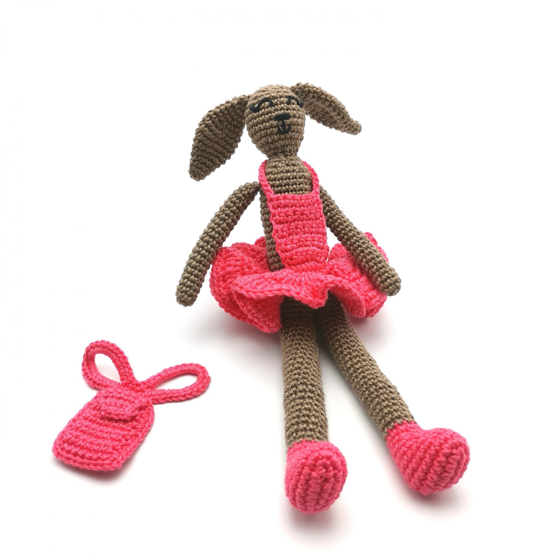 Iepure cu Rochiță și Ghiozdan – pe comanda