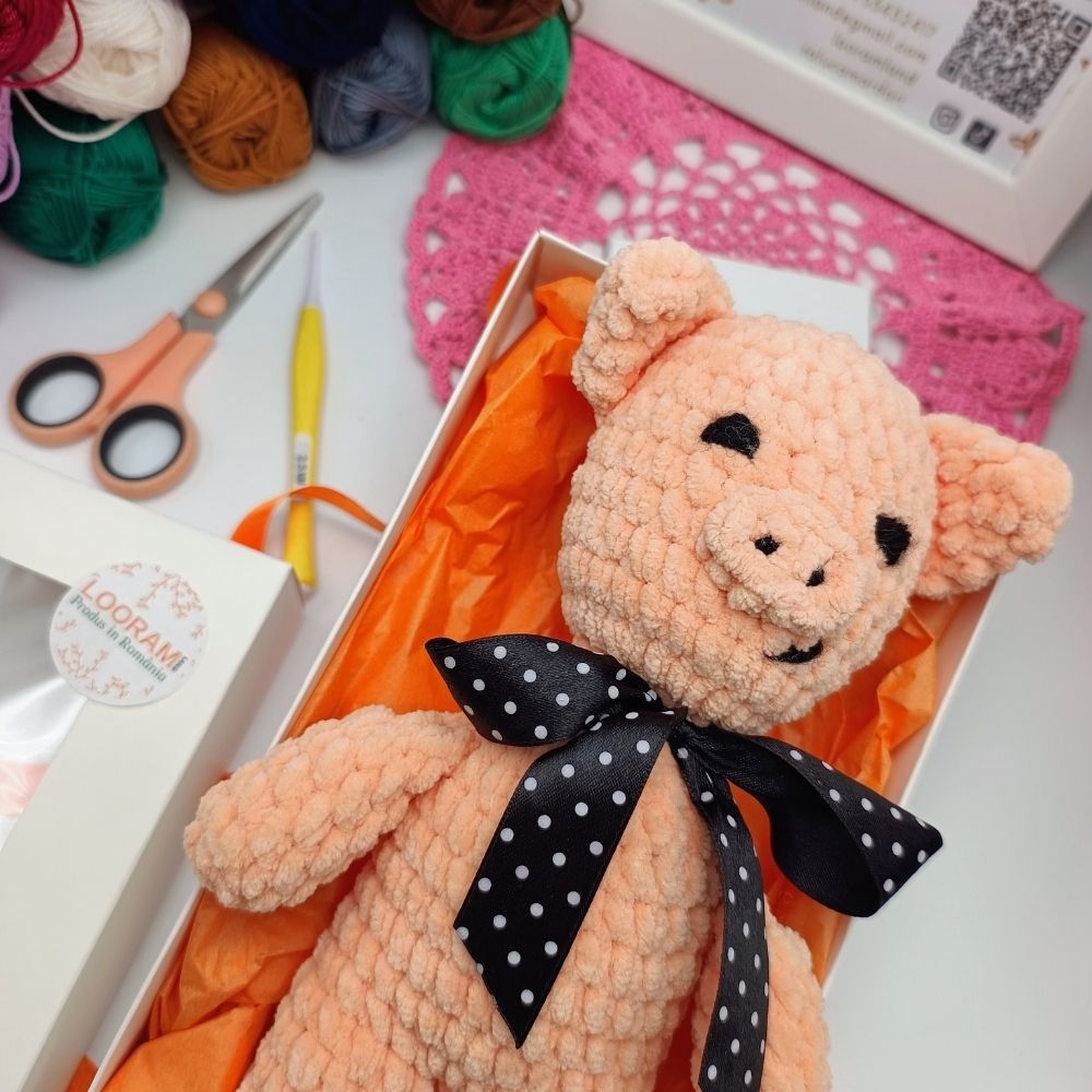 porcusor crosetat jucarie lucrata manual (4)