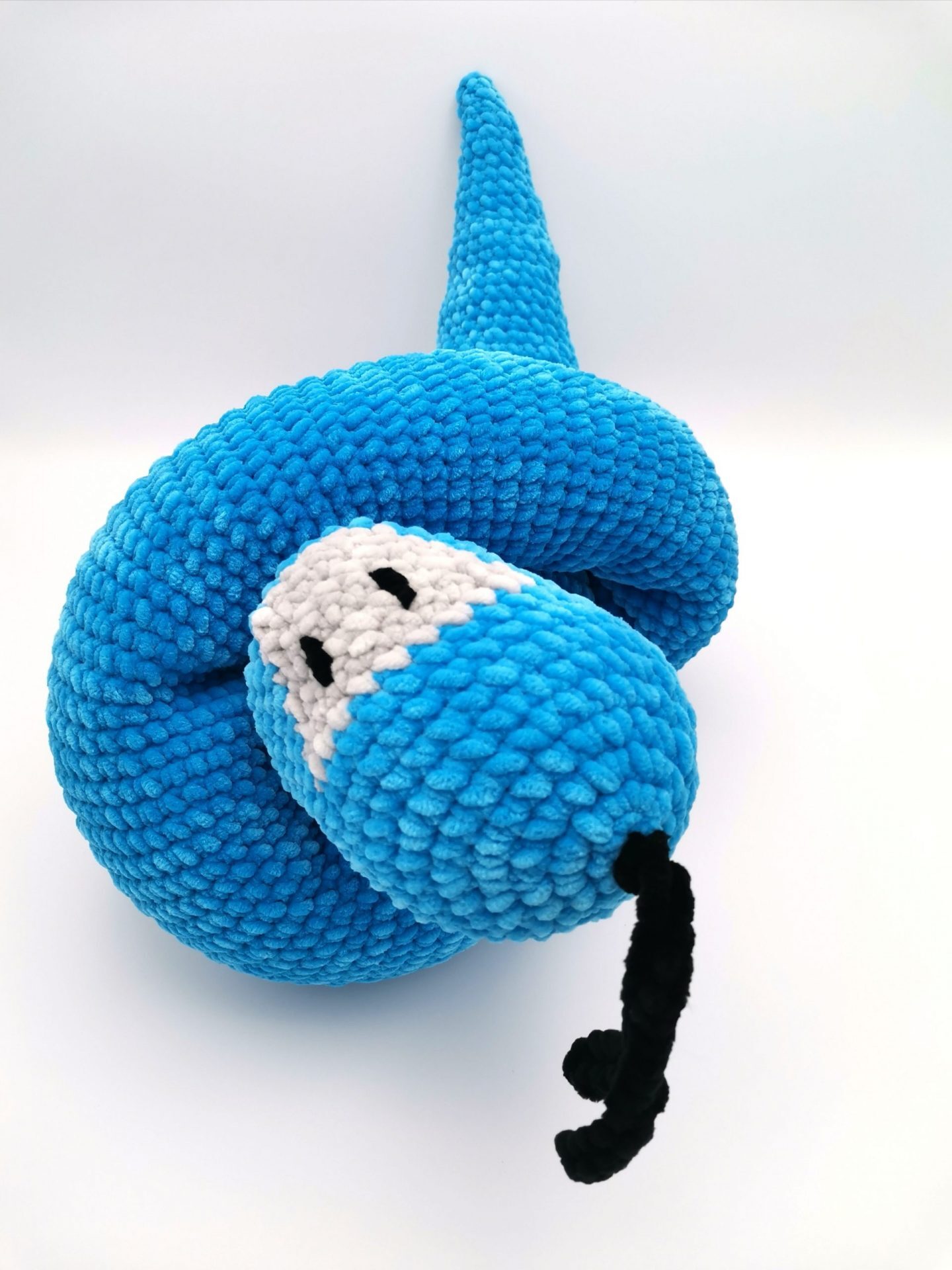 Sarpe crosetat de dimensiuni mari