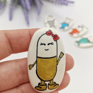 Martisor Brosa Pastila - Capsula - aurie - handmade