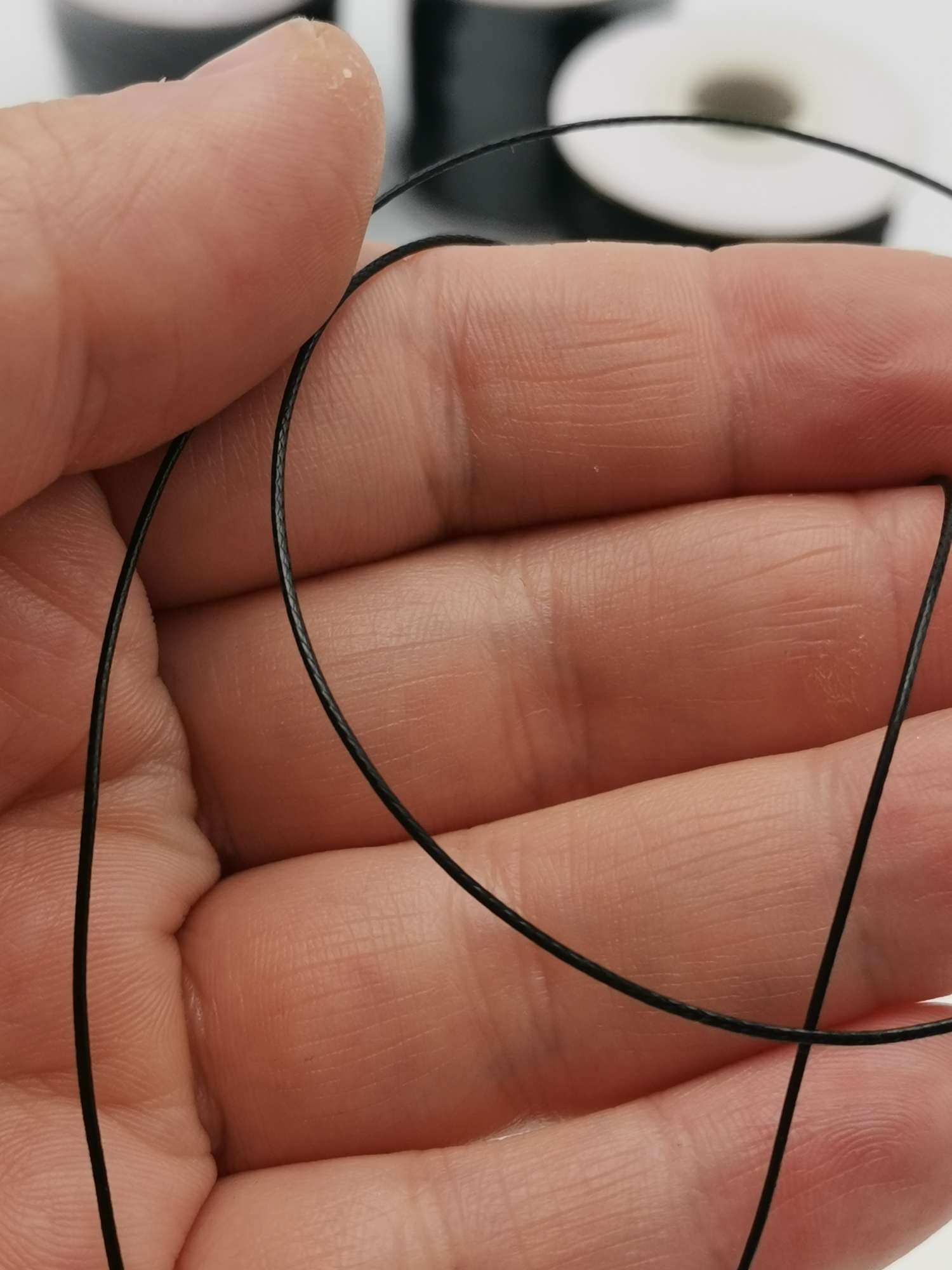 snur cerat negru subțire 2