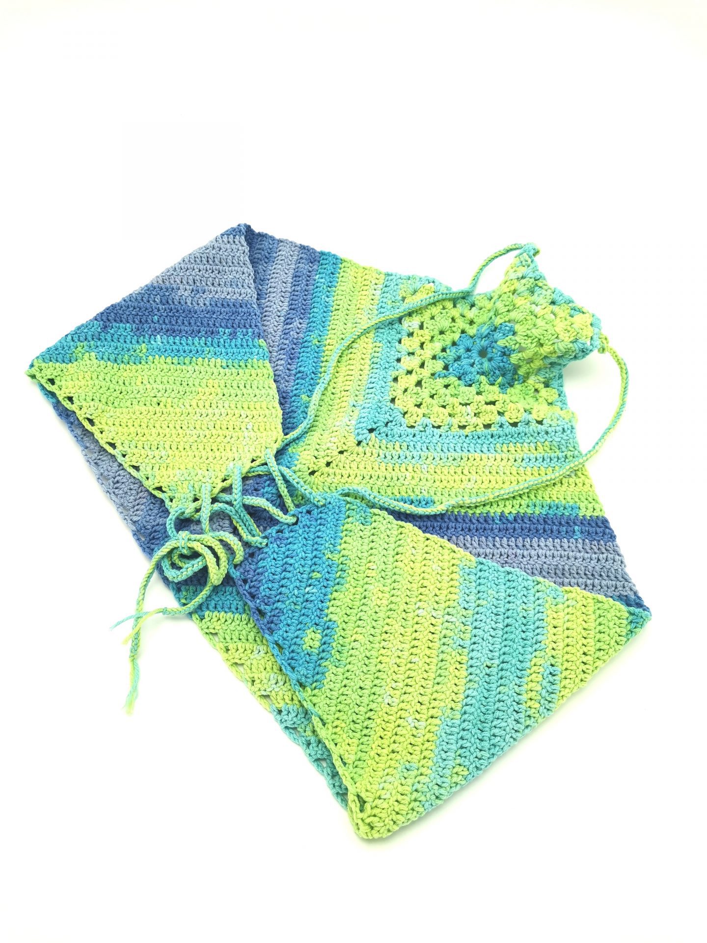 top crosetat albastru cu verde (3)