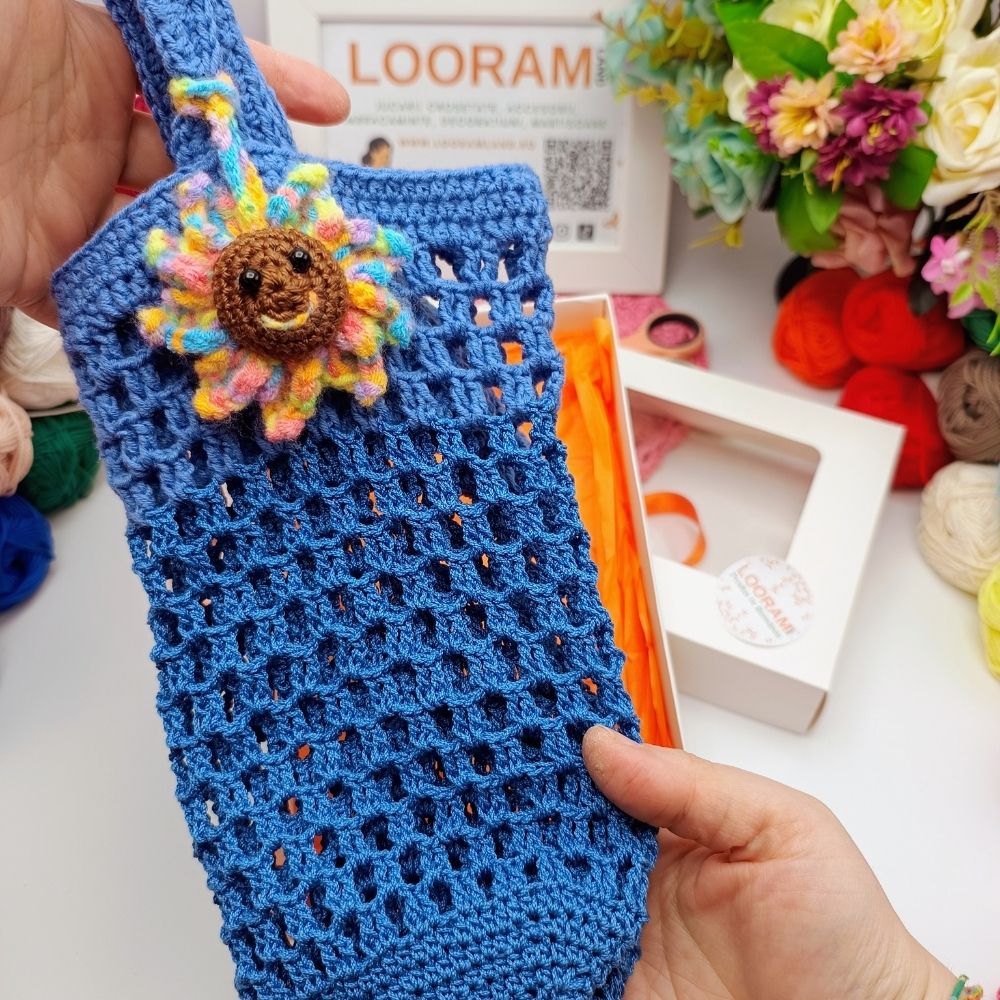 traita bunicii crosetata manual albastra (2)