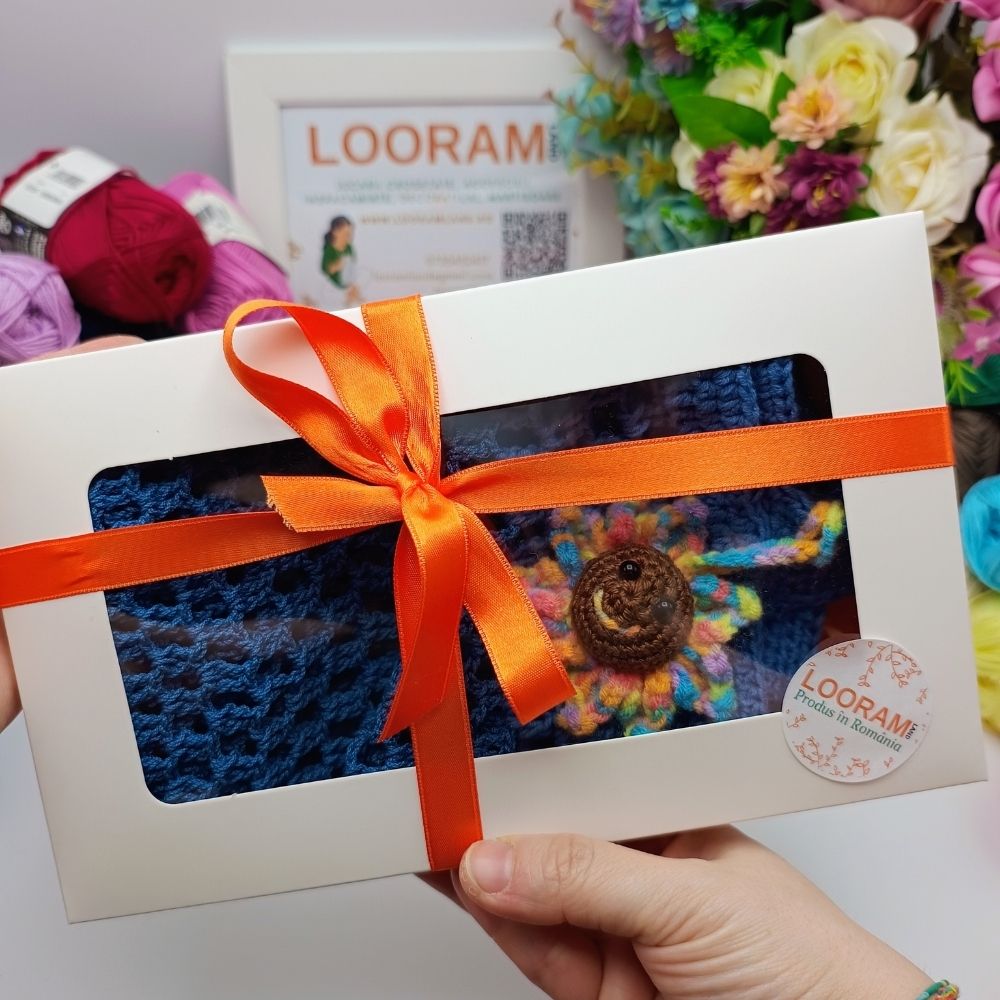 traita bunicii crosetata manual albastra (4)