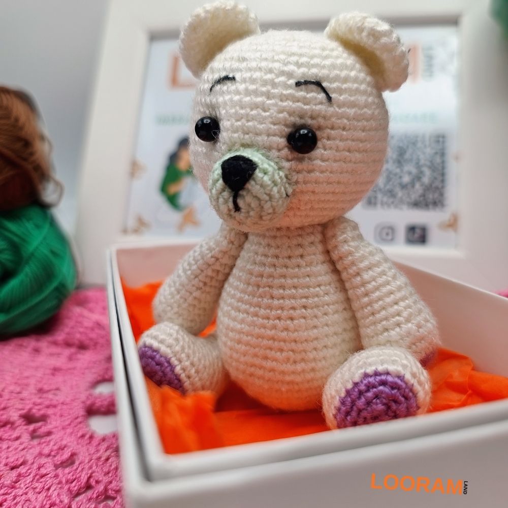 ursulet crosetat manual jucarie mica alba (1)