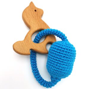 Jucarie zornaitoare cu calut din lemn